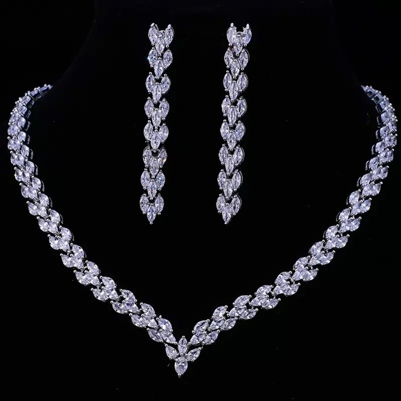 Bridal Jewelry AAAAA Cubic Zirconia Set - Picture 7 of 8